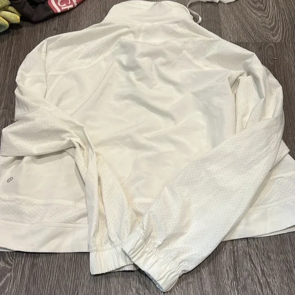 Lululemon White Lightweight Jacket - Picture 4 of 7